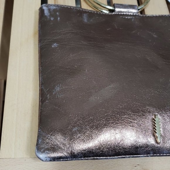 THACKER Le Pouch Leather Ring Handle Crossbody Bag - Picture 7 of 10